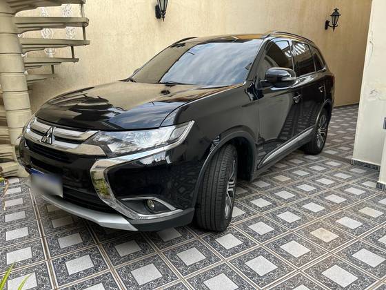 MITSUBISHI OUTLANDER 2.0 16V GASOLINA 4P AUTOMÁTICO MITSUBISHI OUTLANDER 2.0 16V GASOLINA 4P AUTOMÁTICO